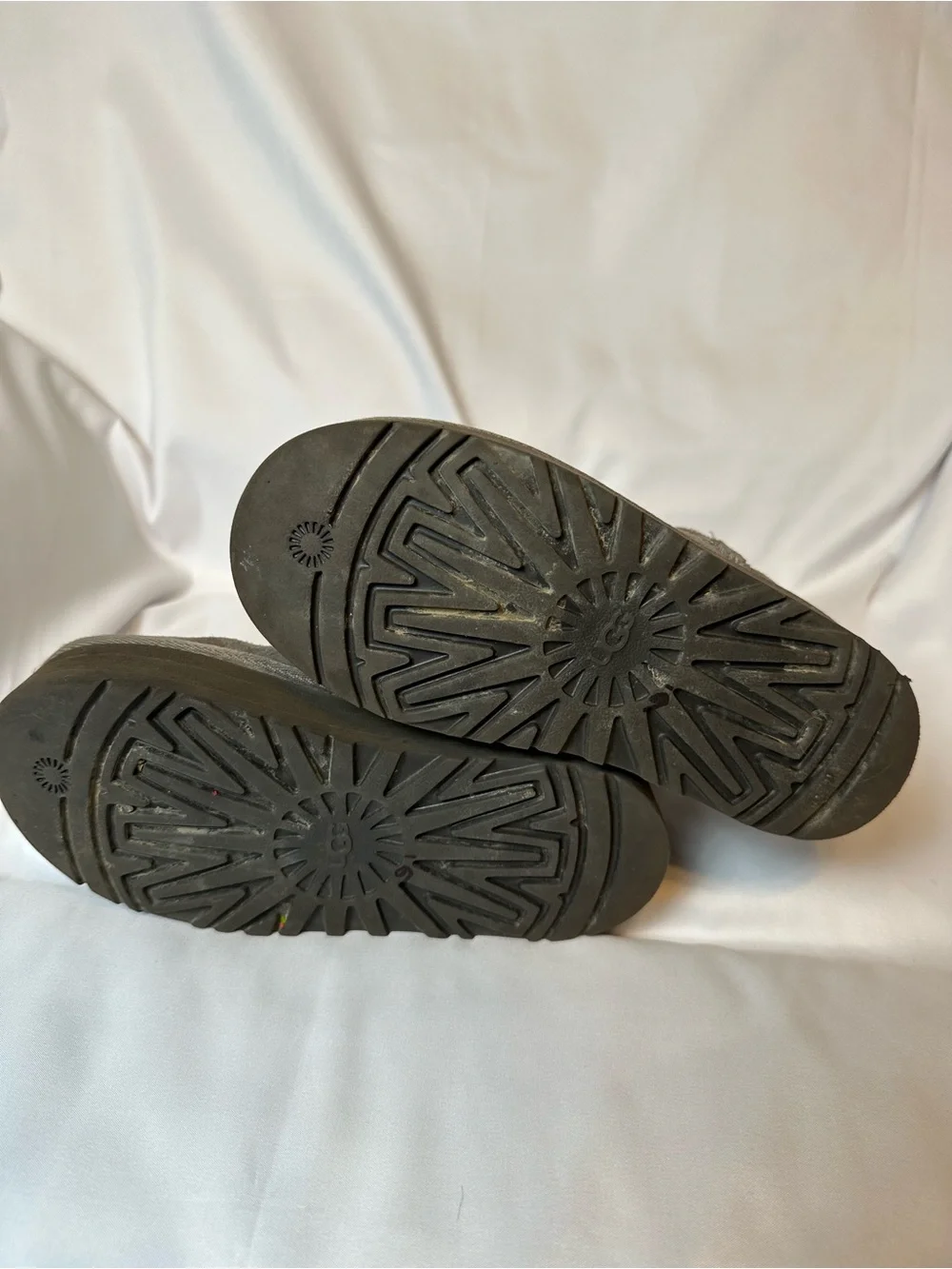 UGG Classic Mini Platform Gray Suede Boots Kids Size 2